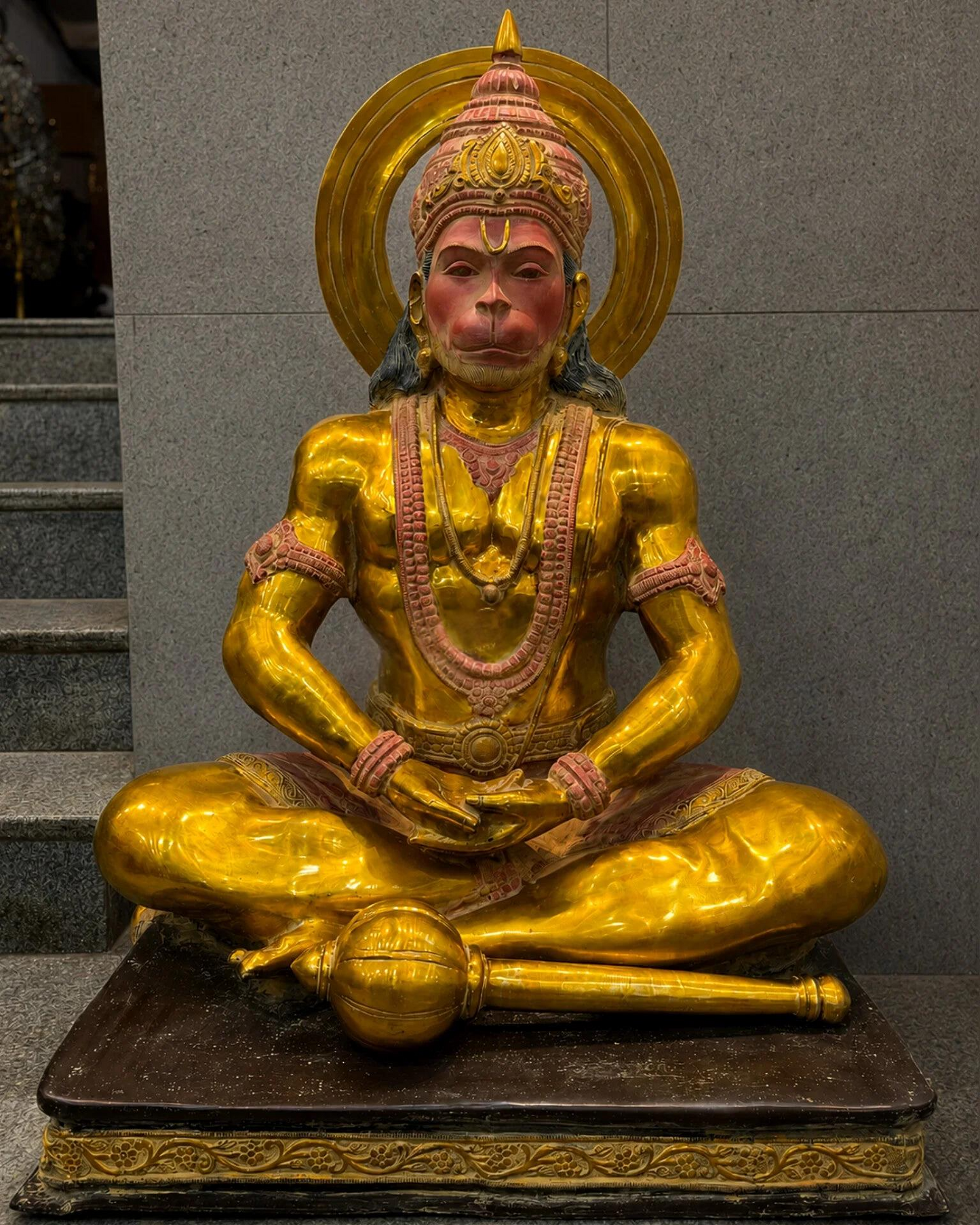 ब्रासोरा® वृंदावन वेणुगोपाल कृष्ण पीतल की प्रतिमा मोर के साथ | एंटीक नीला और सुनहरा रंग | ऊँचाई 20 इंच
