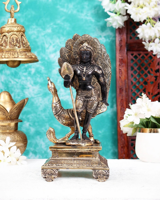 ब्रासोरा® वृंदावन वेणुगोपाल कृष्ण पीतल की प्रतिमा मोर के साथ | एंटीक नीला और सुनहरा रंग | ऊँचाई 20 इंच
