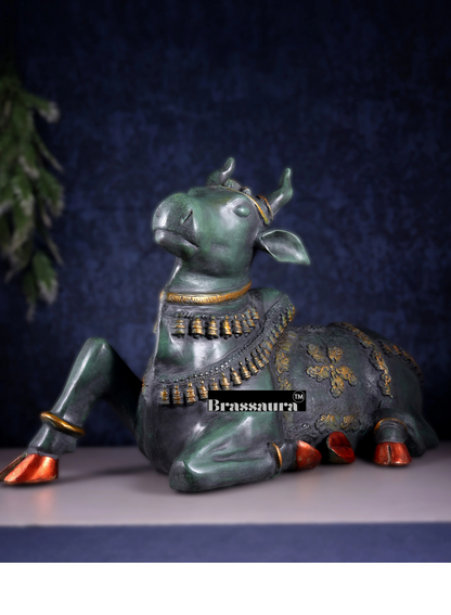 Brassaura™ Brass Antique Large Nandi Sculpture with Pichwai Finish – Height 21.5 Inches & Weight 30 Kgs | Rustic Green Patina Idol