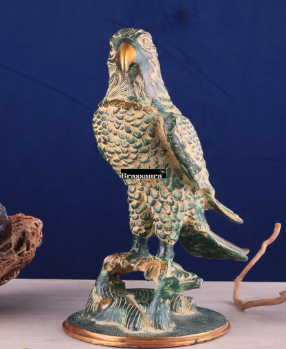 Brassaura™ Pure Brass Eagle Statue – Height 13 in, Weight 6.55 kg – Green Sand Patina Tone