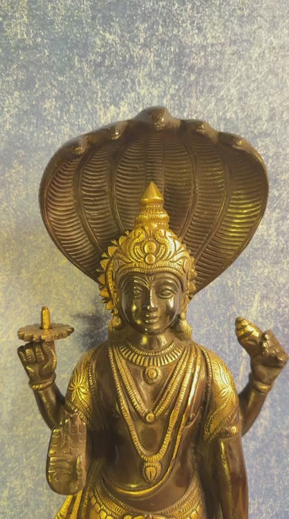 ब्रासोरा™ हस्तनिर्मित शुद्ध पीतल भगवान विष्णु कमल के आधार पर शेषनाग के साथ | 17 इंच ऊंचाई | 7 किलो वज़न | काली ऊष्मा-उपचारित फिनिश