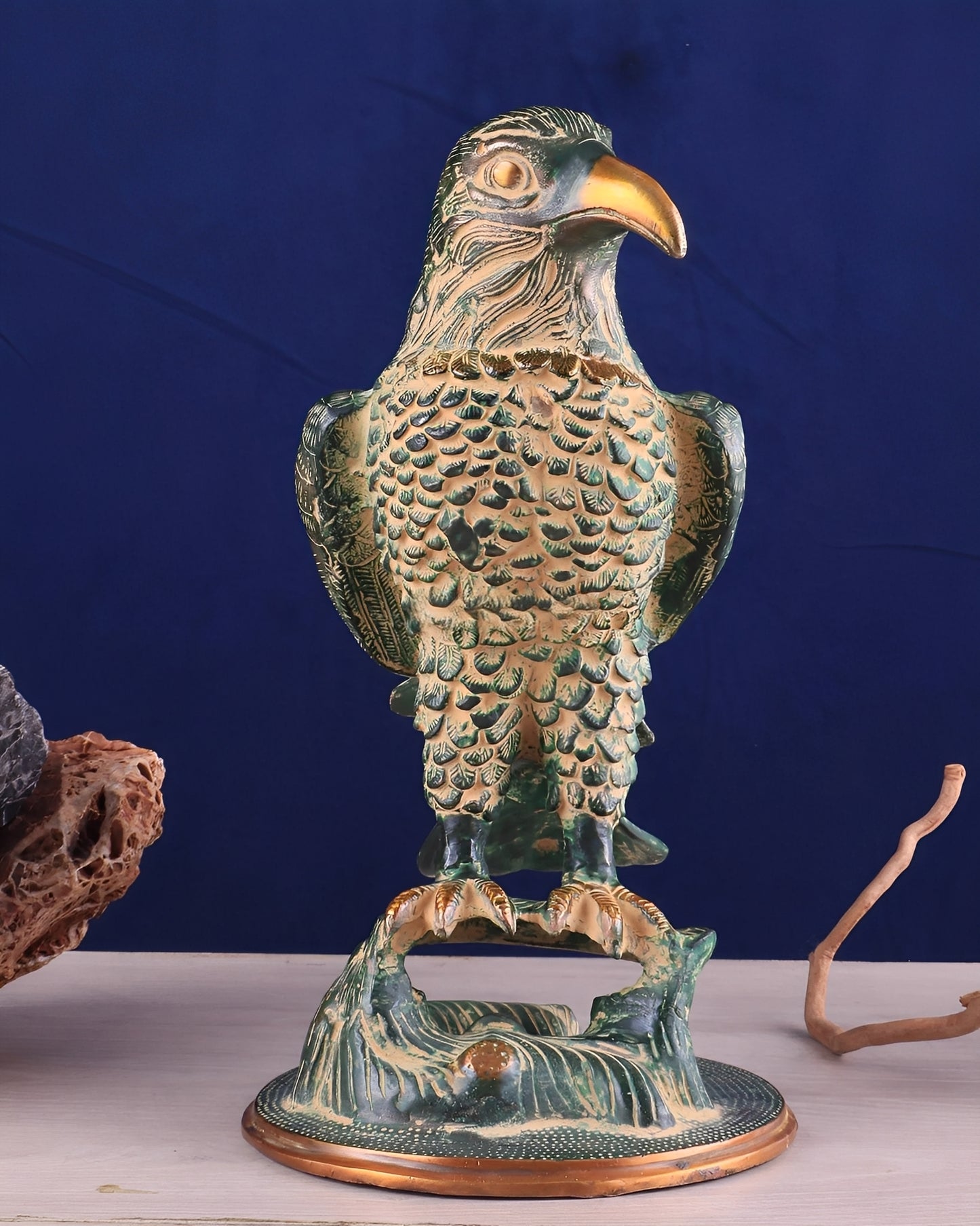 Brassaura™ Pure Brass Eagle Statue – Height 13 in, Weight 6.55 kg – Green Sand Patina Tone