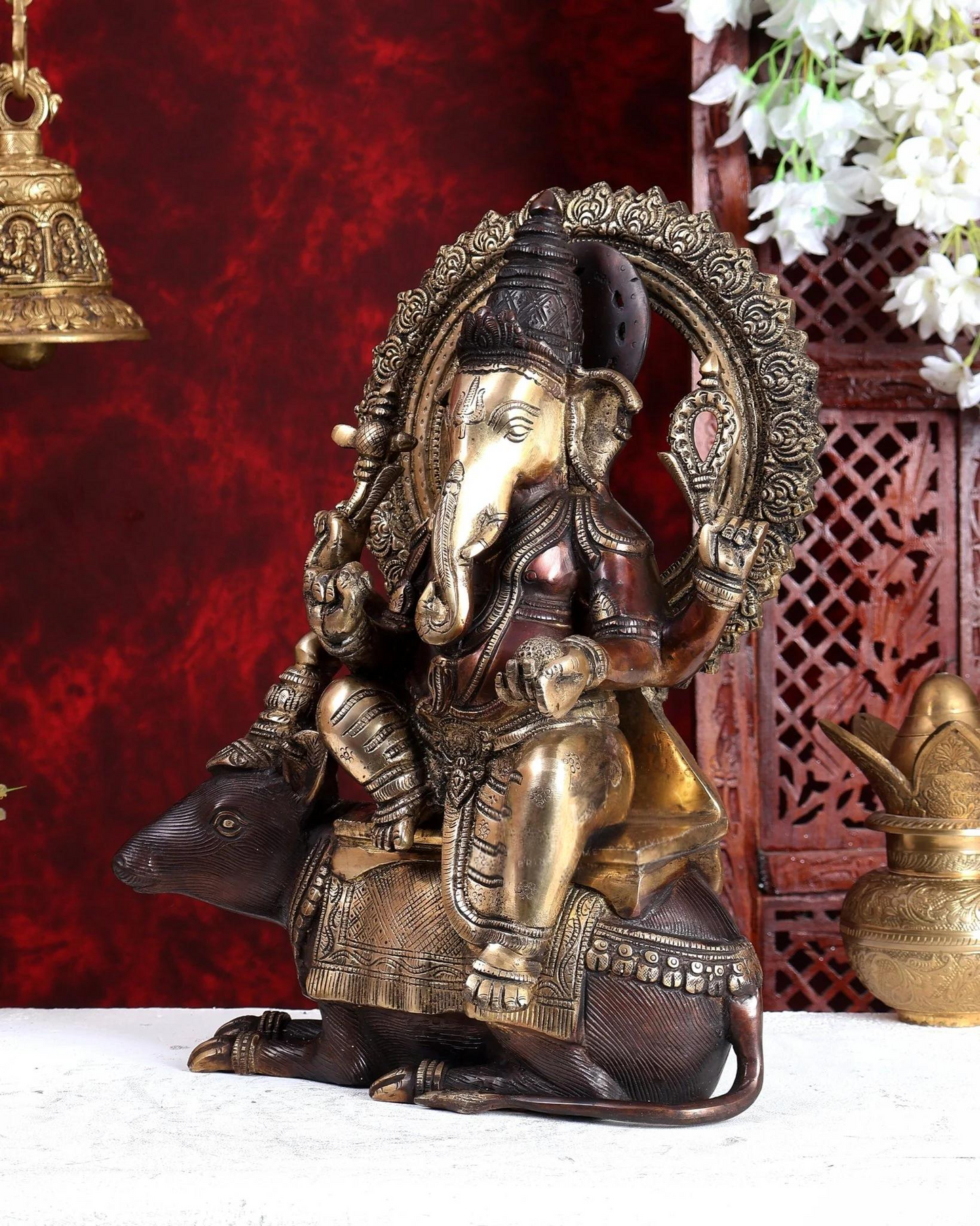 ब्रासोरा® वृंदावन वेणुगोपाल कृष्ण पीतल की प्रतिमा मोर के साथ | एंटीक नीला और सुनहरा रंग | ऊँचाई 20 इंच