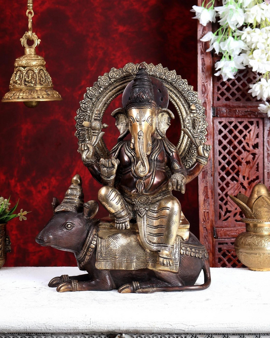 ब्रासोरा® वृंदावन वेणुगोपाल कृष्ण पीतल की प्रतिमा मोर के साथ | एंटीक नीला और सुनहरा रंग | ऊँचाई 20 इंच