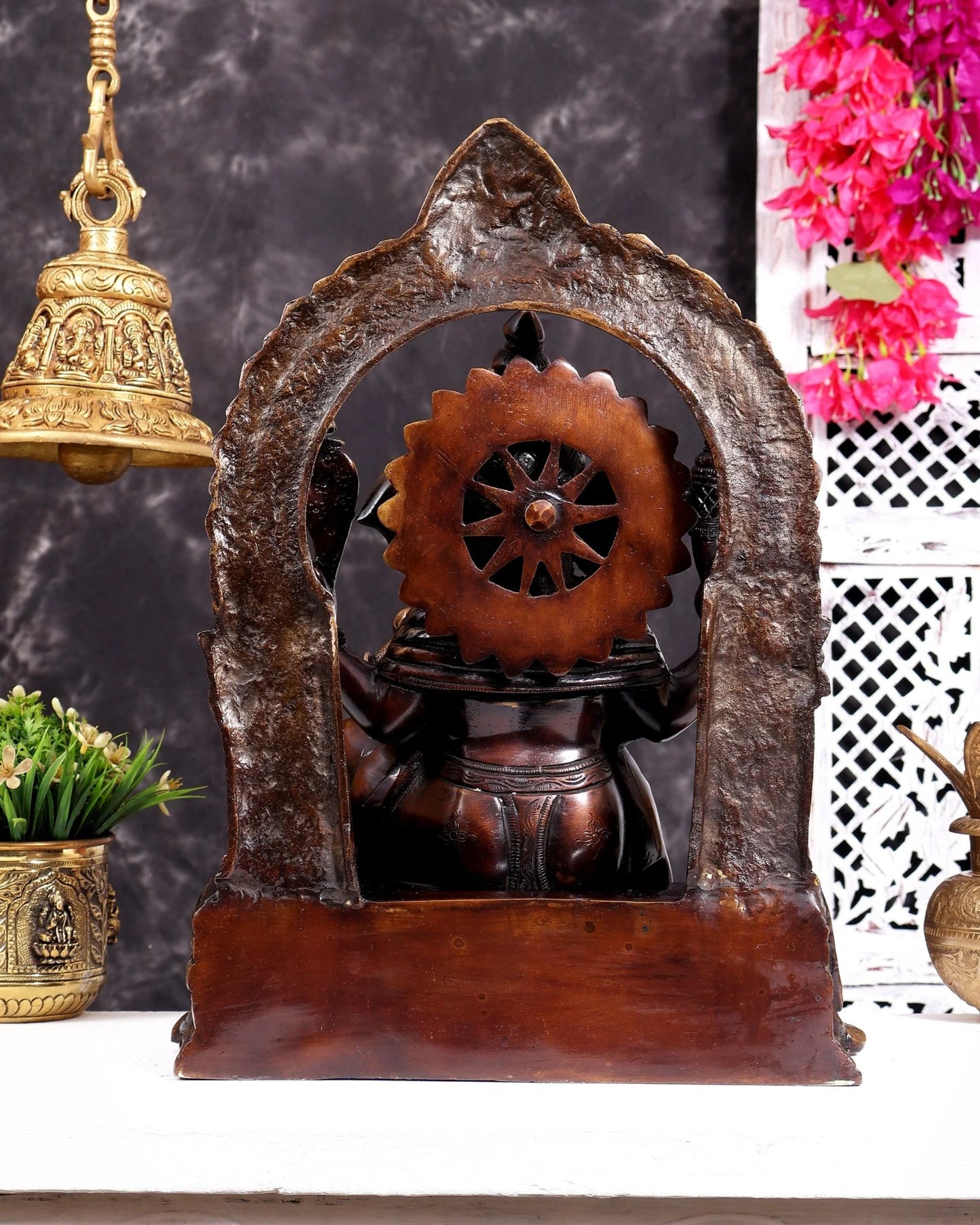 ब्रासोरा® वृंदावन वेणुगोपाल कृष्ण पीतल की प्रतिमा मोर के साथ | एंटीक नीला और सुनहरा रंग | ऊँचाई 20 इंच