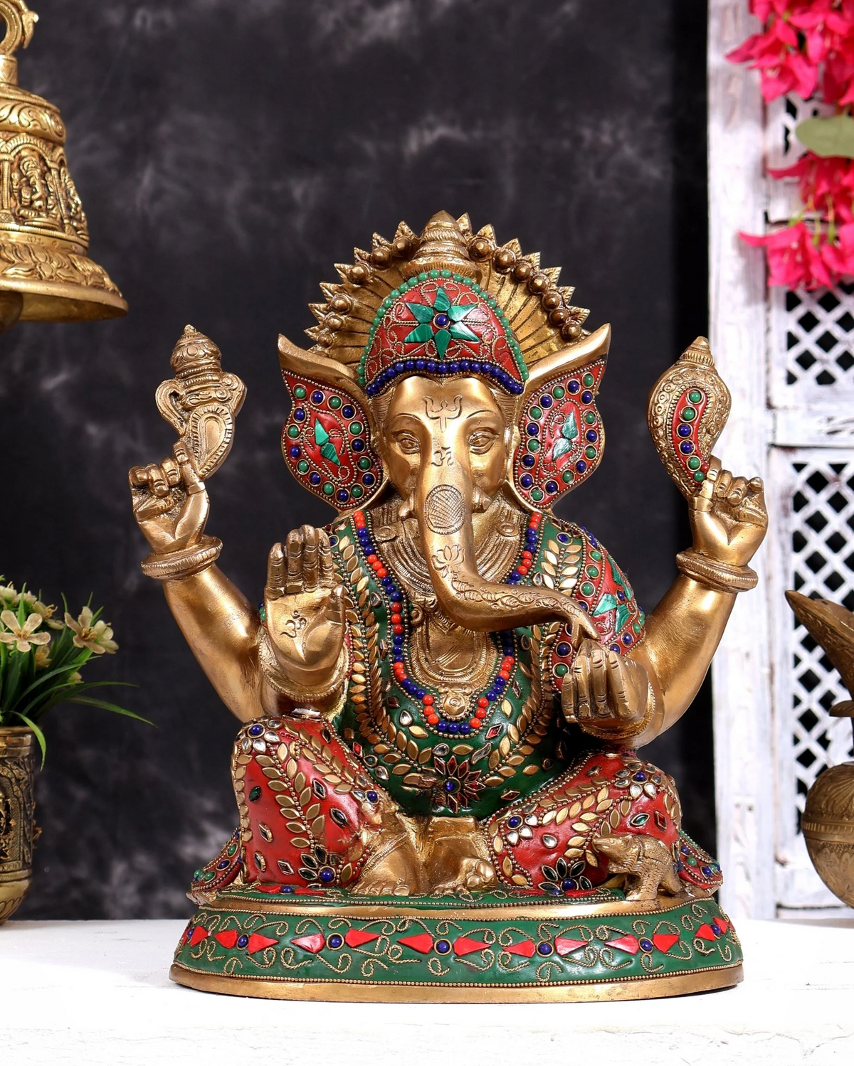 ब्रासोरा® वृंदावन वेणुगोपाल कृष्ण पीतल की प्रतिमा मोर के साथ | एंटीक नीला और सुनहरा रंग | ऊँचाई 20 इंच