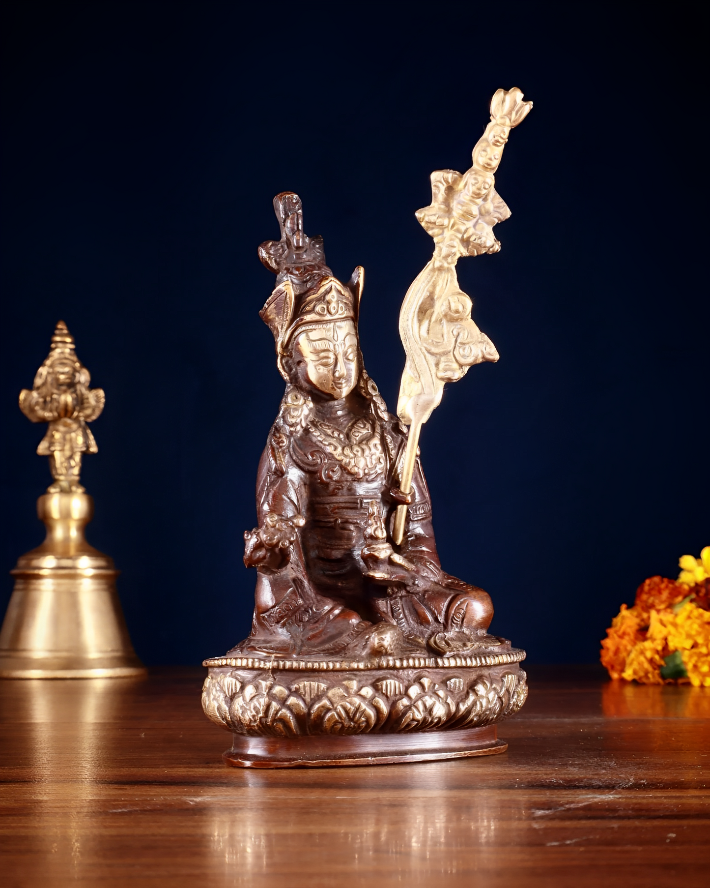 Brass Artistic Tara Weight 0.669 Kg & Height 6.5 Inch