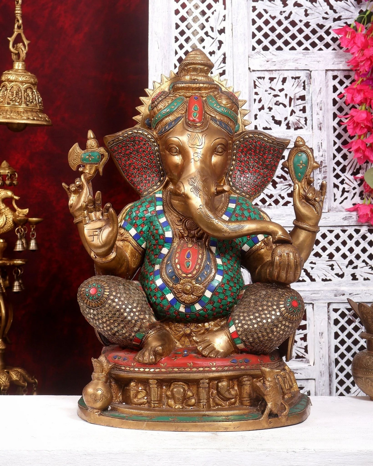 ब्रासोरा® वृंदावन वेणुगोपाल कृष्ण पीतल की प्रतिमा मोर के साथ | एंटीक नीला और सुनहरा रंग | ऊँचाई 20 इंच