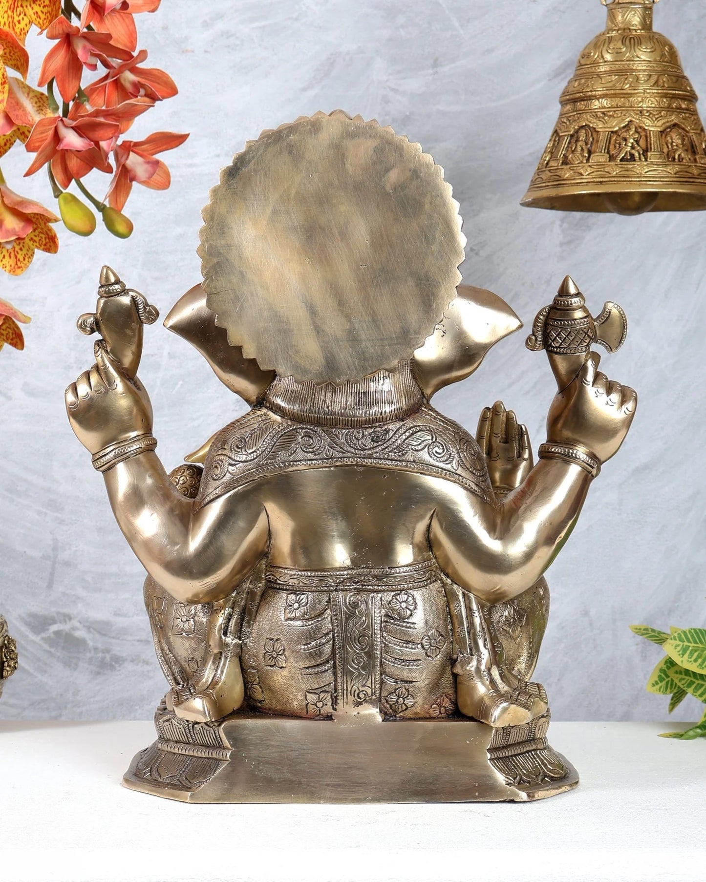ब्रासोरा® वृंदावन वेणुगोपाल कृष्ण पीतल की प्रतिमा मोर के साथ | एंटीक नीला और सुनहरा रंग | ऊँचाई 20 इंच