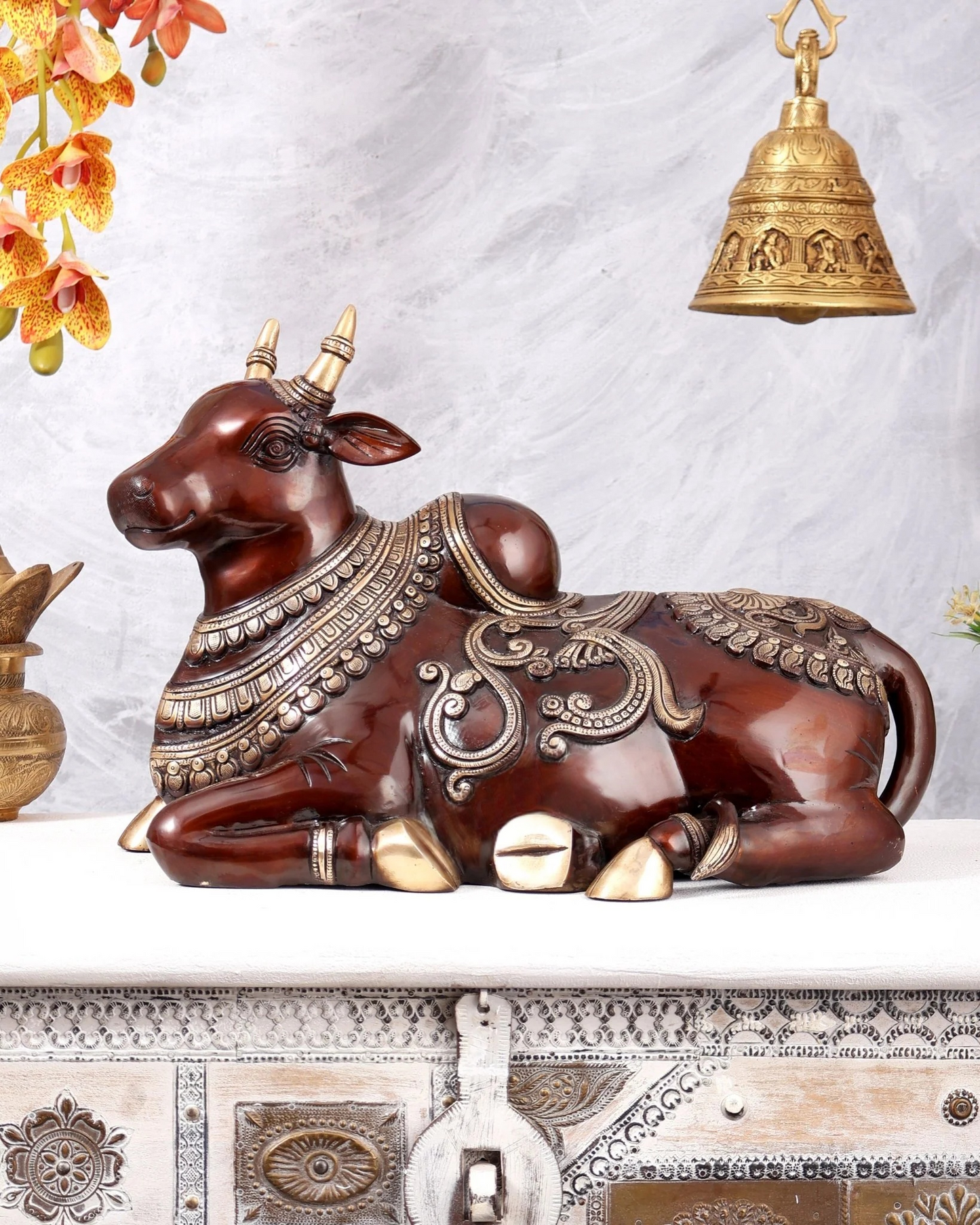 Brassaura® Pure Brass Nandi Statue | Dual Tone Antique Brown & Gold Finish | Sacred Nandi Bull Idol for Home Temple, Pooja Room & Spiritual Décor | 12 Inch | 14.24 Kg