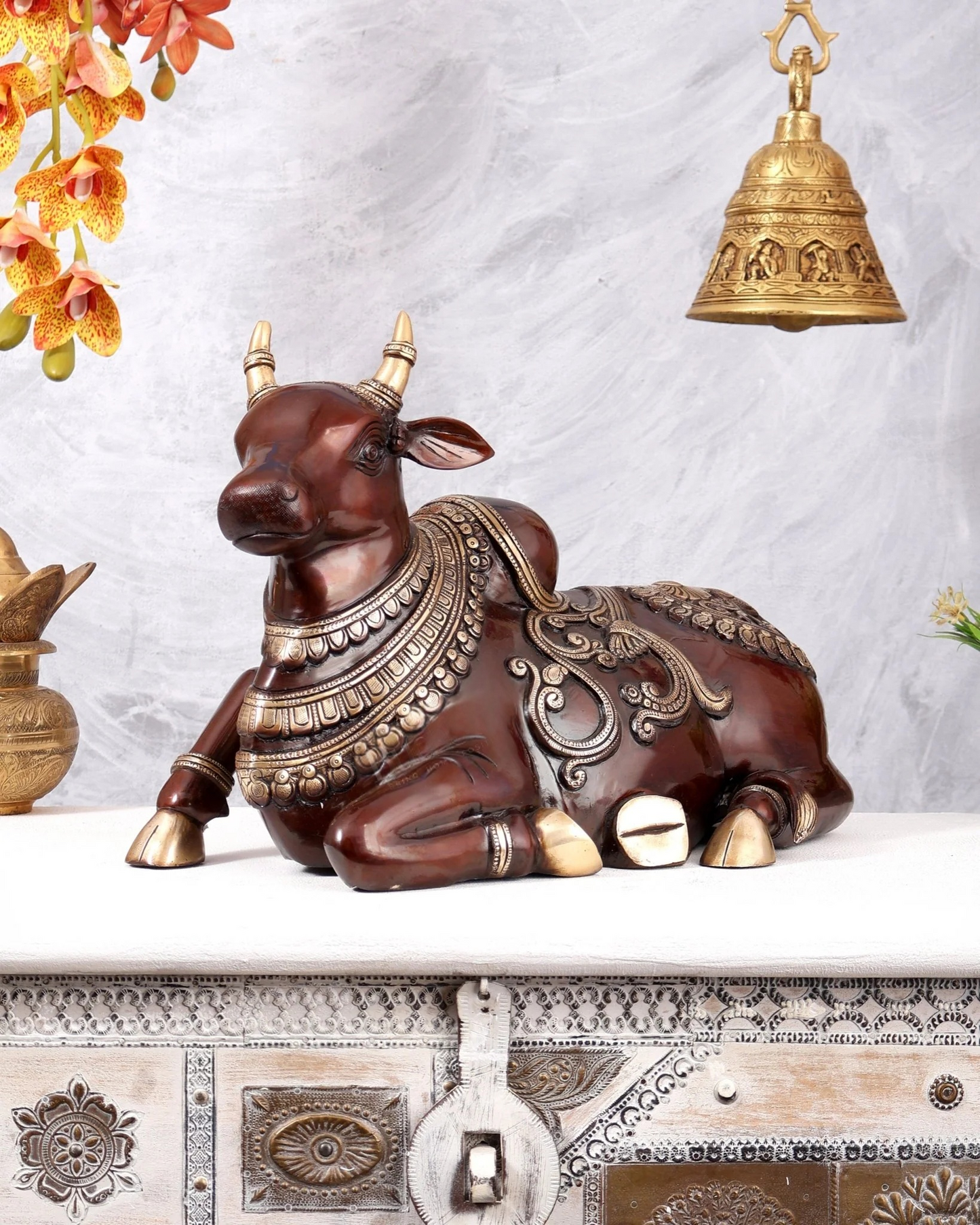 Brassaura® Pure Brass Nandi Statue | Dual Tone Antique Brown & Gold Finish | Sacred Nandi Bull Idol for Home Temple, Pooja Room & Spiritual Décor | 12 Inch | 14.24 Kg