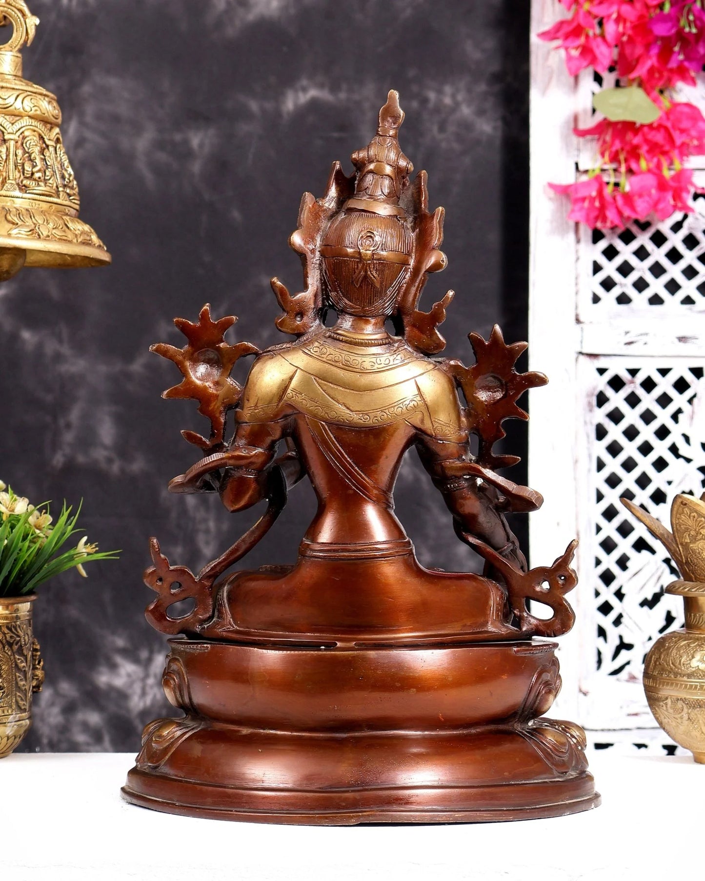 ब्रासोरा® वृंदावन वेणुगोपाल कृष्ण पीतल की प्रतिमा मोर के साथ | एंटीक नीला और सुनहरा रंग | ऊँचाई 20 इंच