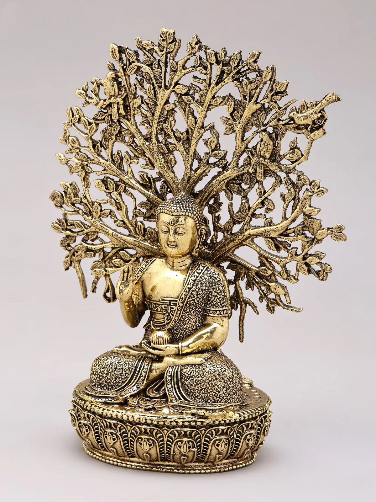Brassaura® Buddha Meditating Under Bodhi Tree in Vitarka Mudra Idol with Gold Finish | Pure Superfine Brass Handcrafted Murti | Brass Statue for Home Temple, Pooja Room | Height 6.5 Inches | Weight 0.37 Kgs