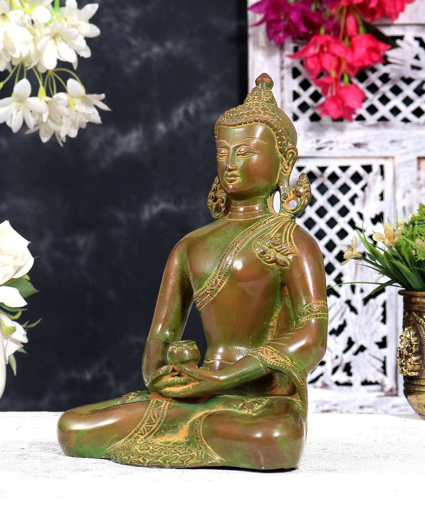 ब्रासोरा® वृंदावन वेणुगोपाल कृष्ण पीतल की प्रतिमा मोर के साथ | एंटीक नीला और सुनहरा रंग | ऊँचाई 20 इंच