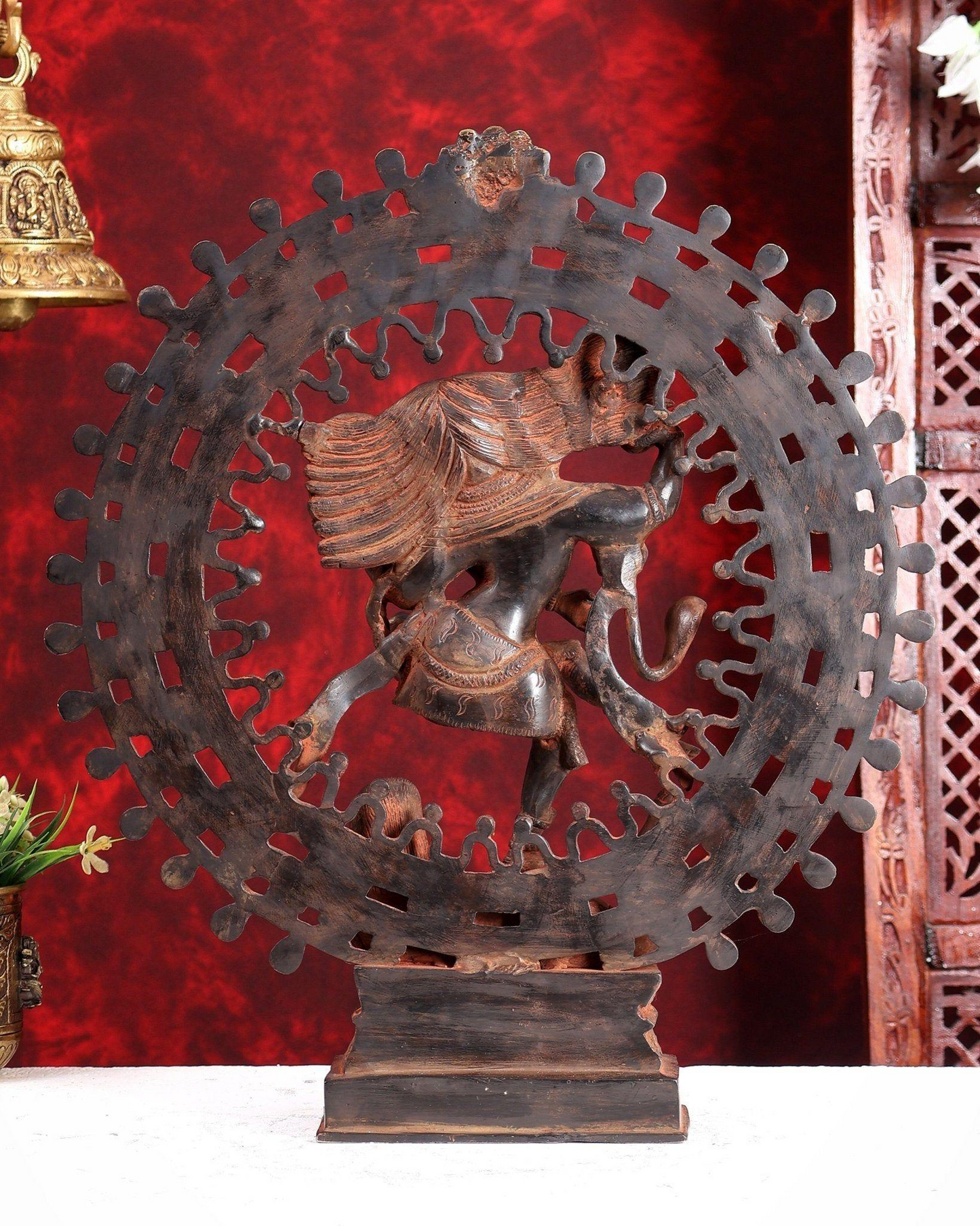 ब्रासोरा® वृंदावन वेणुगोपाल कृष्ण पीतल की प्रतिमा मोर के साथ | एंटीक नीला और सुनहरा रंग | ऊँचाई 20 इंच