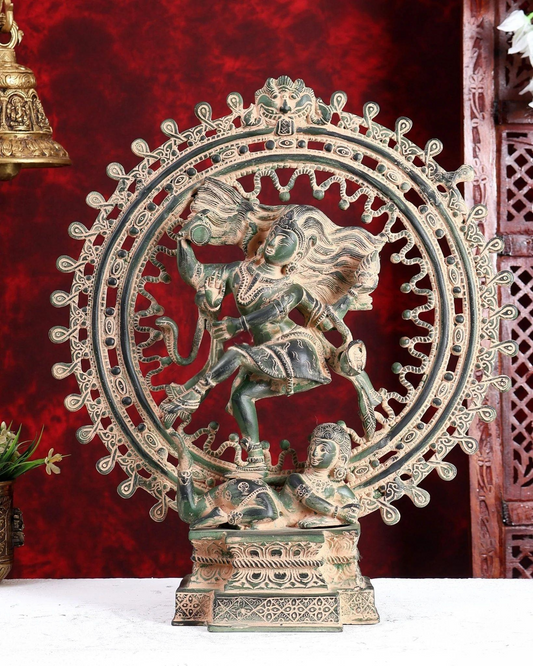ब्रासोरा® वृंदावन वेणुगोपाल कृष्ण पीतल की प्रतिमा मोर के साथ | एंटीक नीला और सुनहरा रंग | ऊँचाई 20 इंच