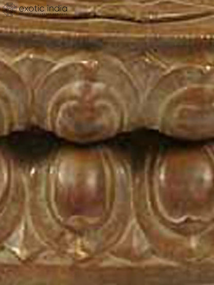 ब्रासौर® धरती को छूने वाली मुद्रा में बैठे बुद्ध | शुद्ध पीतल | ऊँचाई 38 इंच और वज़न 46 किलोग्राम