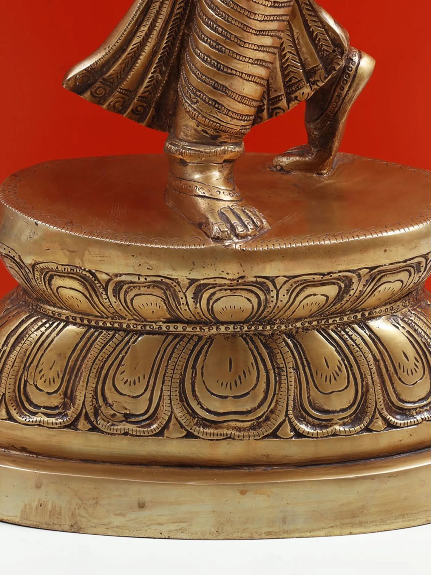ब्रासोरा® ग्रेसफुल लेडी विथ मिरर इन नृत्य मुद्रा | शुद्ध पीतल | ऊंचाई 36 इंच और वजन 23.44 किलोग्राम