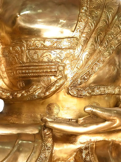 ब्रासॉरा® ग्रैंड ब्लेसिंग बुद्ध प्रतिमा | प्राकृतिक पीतल फ़िनिश | ऊँचाई 60 इंच और वज़न 183 किग्रा