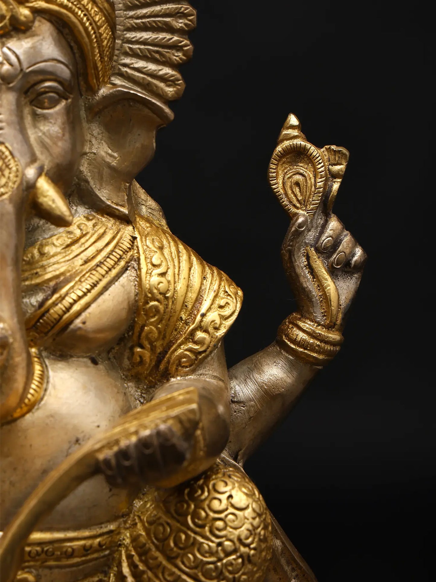 ब्रासोरा™ शुद्ध पीतल गणेश मूर्ति पूजा कक्ष और गृह सज्जा के लिए | 8 इंच | 3.76 किलोग्राम