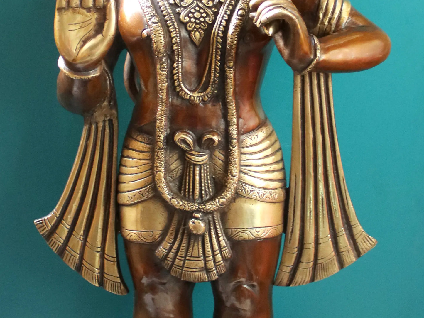 Brassaura® Hanuman Standing Blessing Pose Idol with Brown With Natural Brass Finish | Pure Superfine Brass Handcrafted Murti | Brass Statue for Home Temple, Pooja Room | Height 35 Inches | Weight 31.36 Kgs