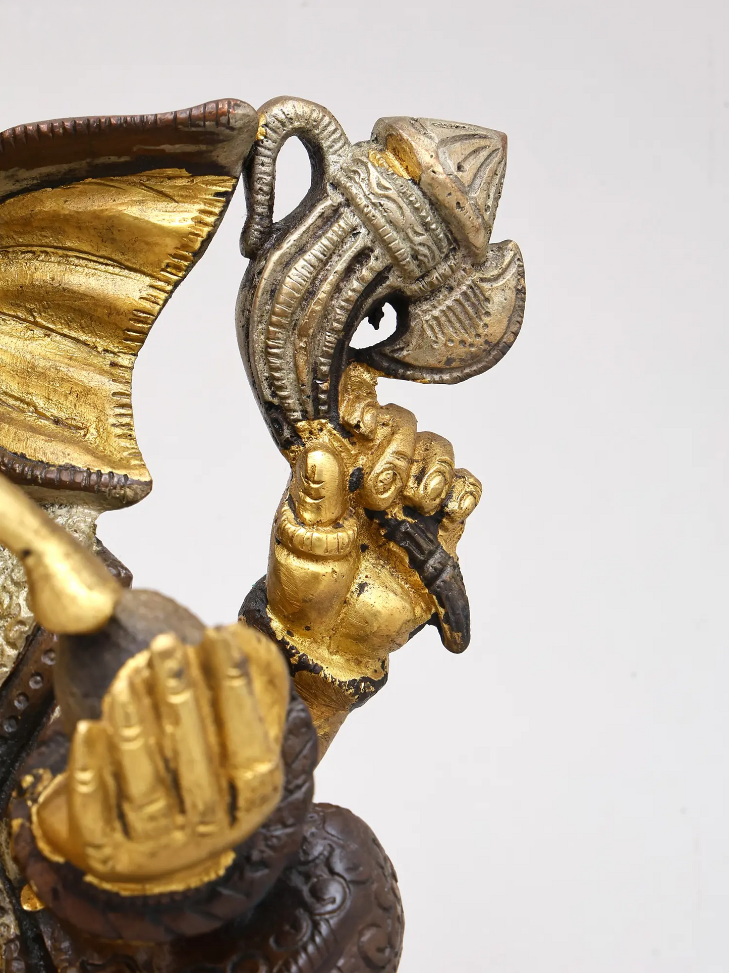 Brassaura™ Brass Pagdi Ganesha Idol for Home Temple & Festive Decor | 9 Inches | 5.20 kgs