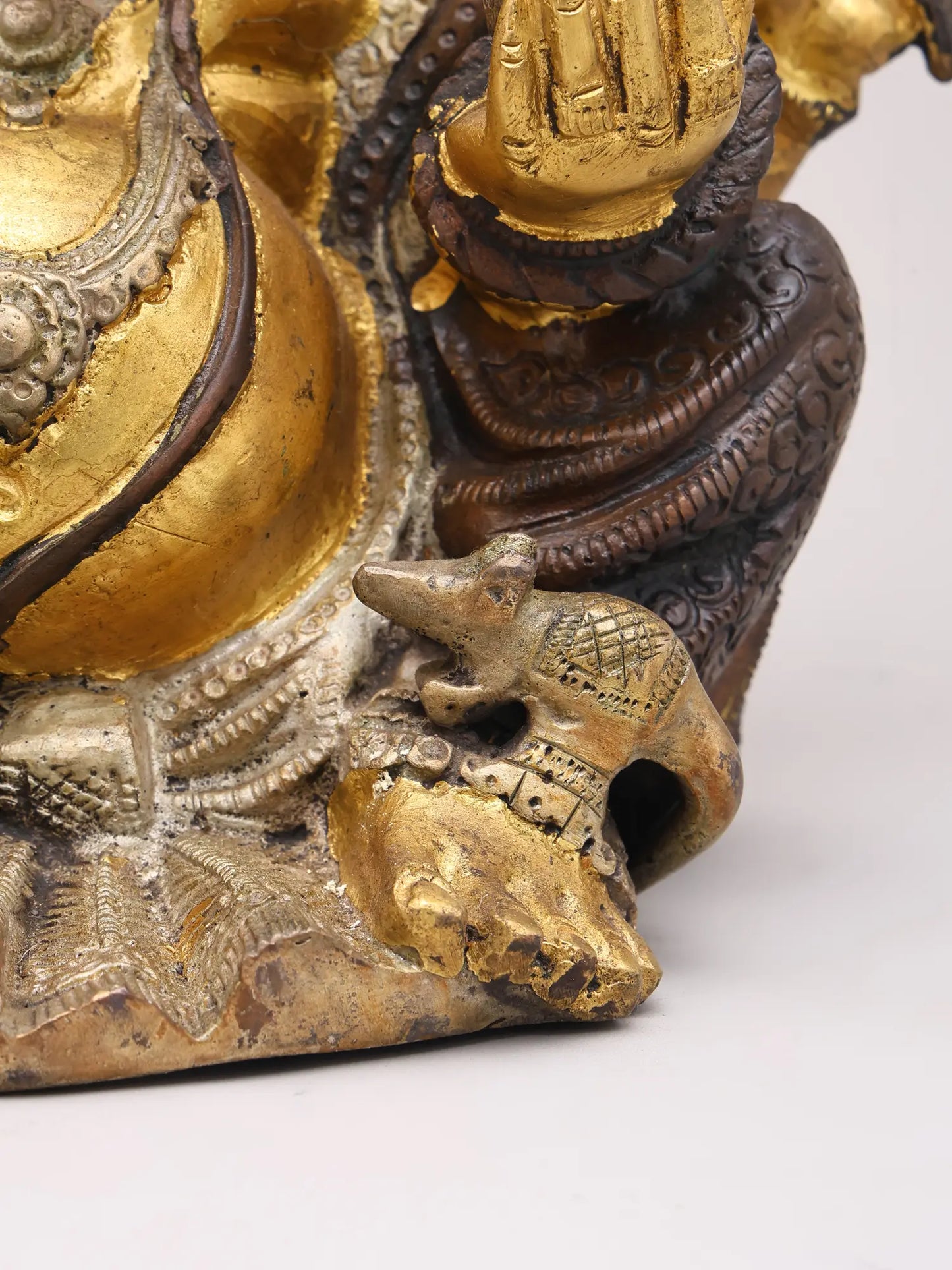 Brassaura™ Brass Pagdi Ganesha Idol for Home Temple & Festive Decor | 9 Inches | 5.20 kgs