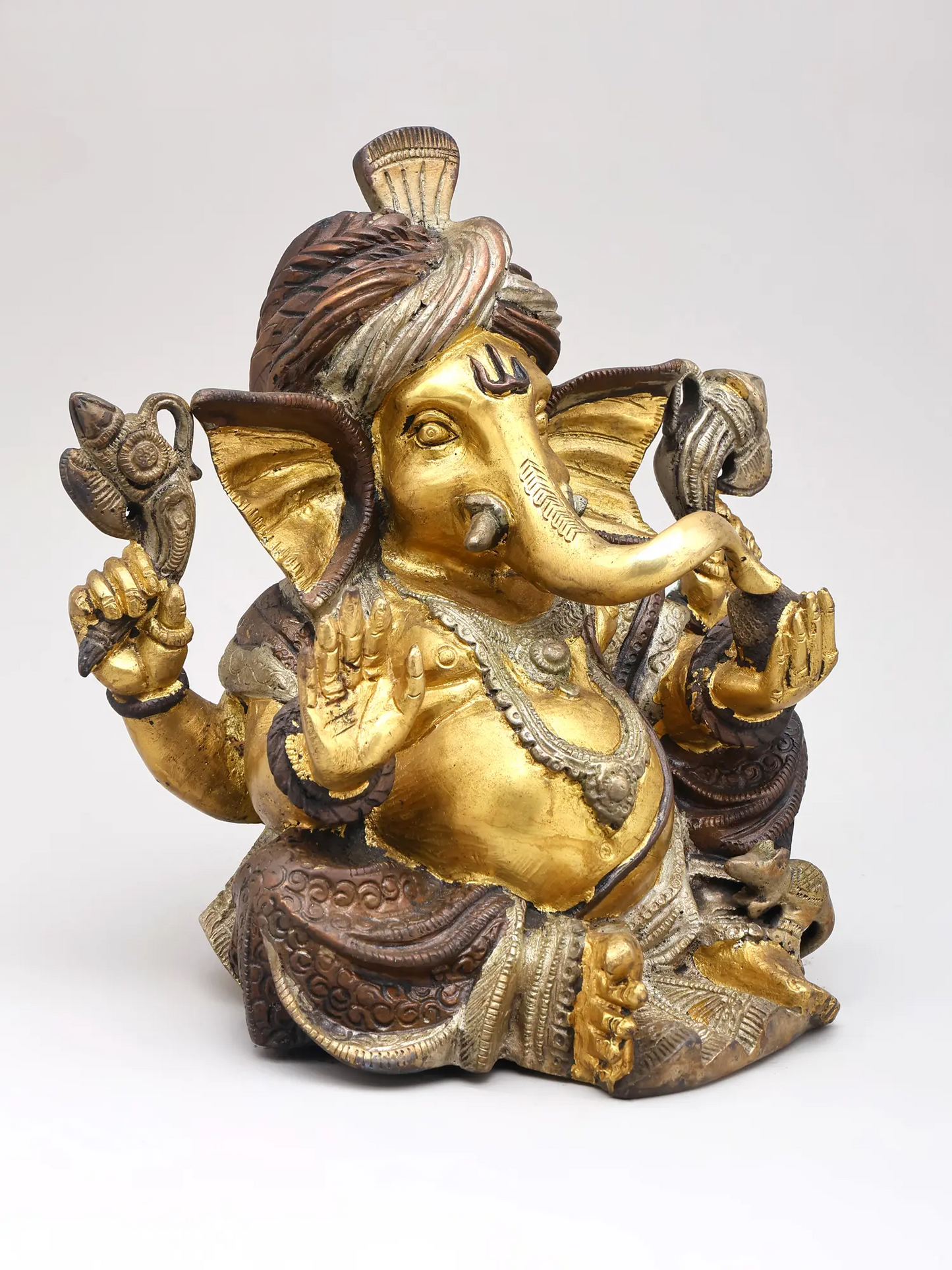 Brassaura™ Brass Pagdi Ganesha Idol for Home Temple & Festive Decor | 9 Inches | 5.20 kgs