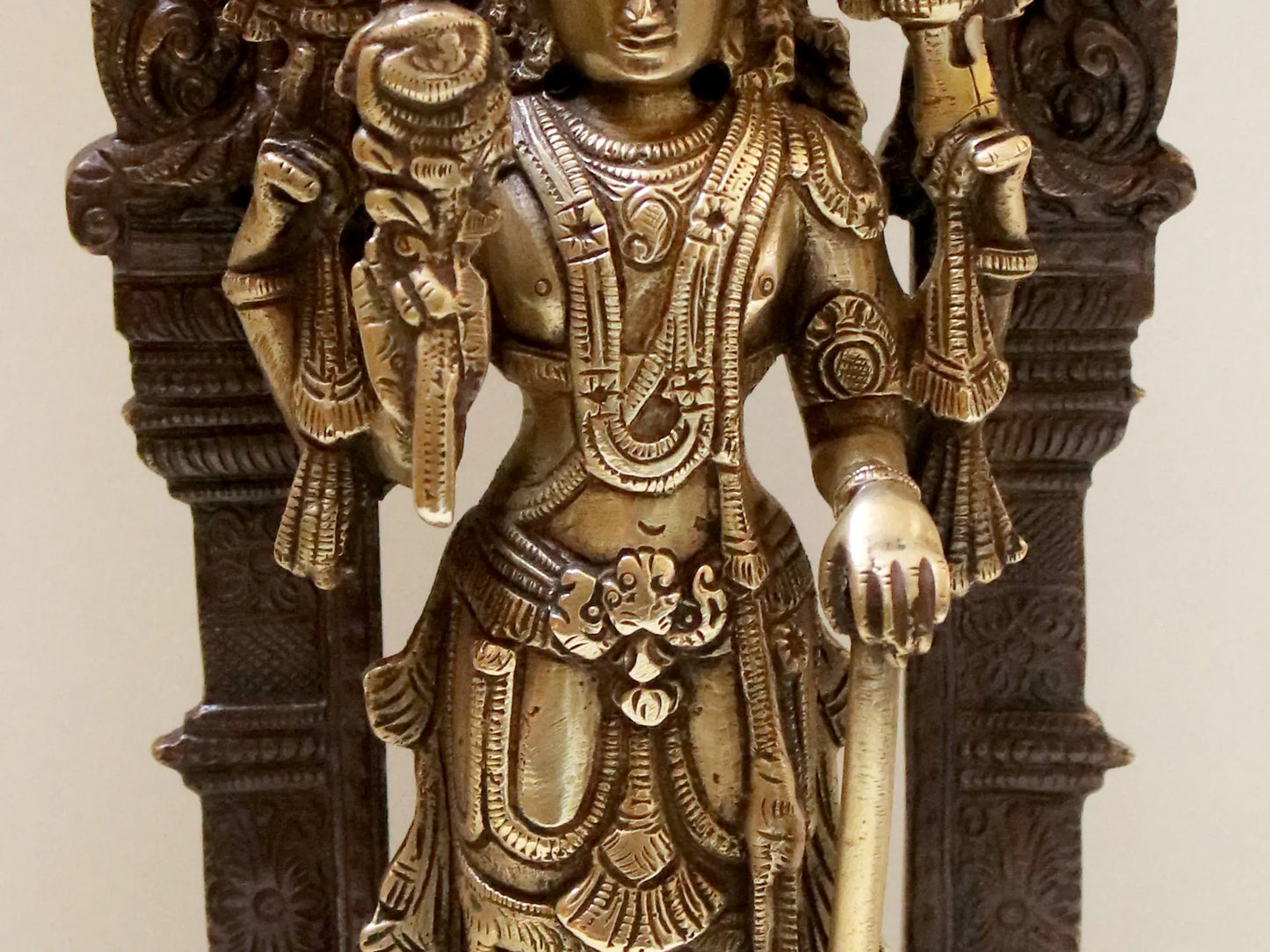 Brassaura® Lord Vishnu Brass Statue | Height 9.4 Inches & Weight 1.90 kgs