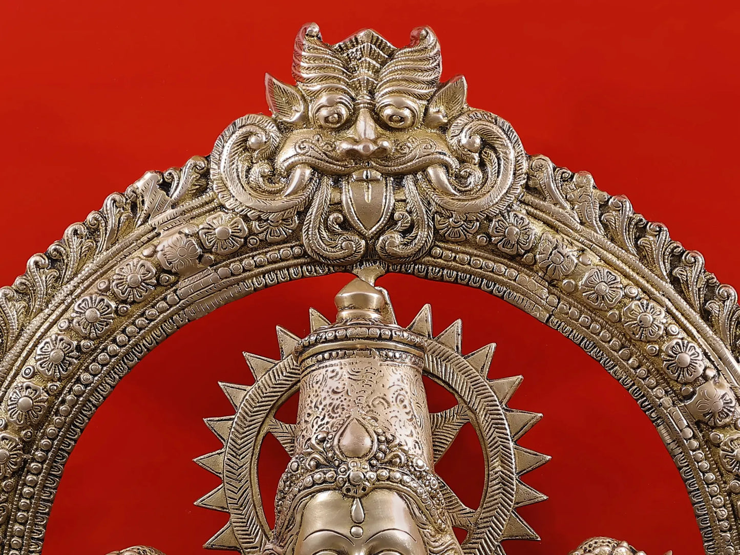 Brassaura® Brass Goddess Lakshmi Statue – Antique Finish | Height 135 cm & Weight 56.50 kg