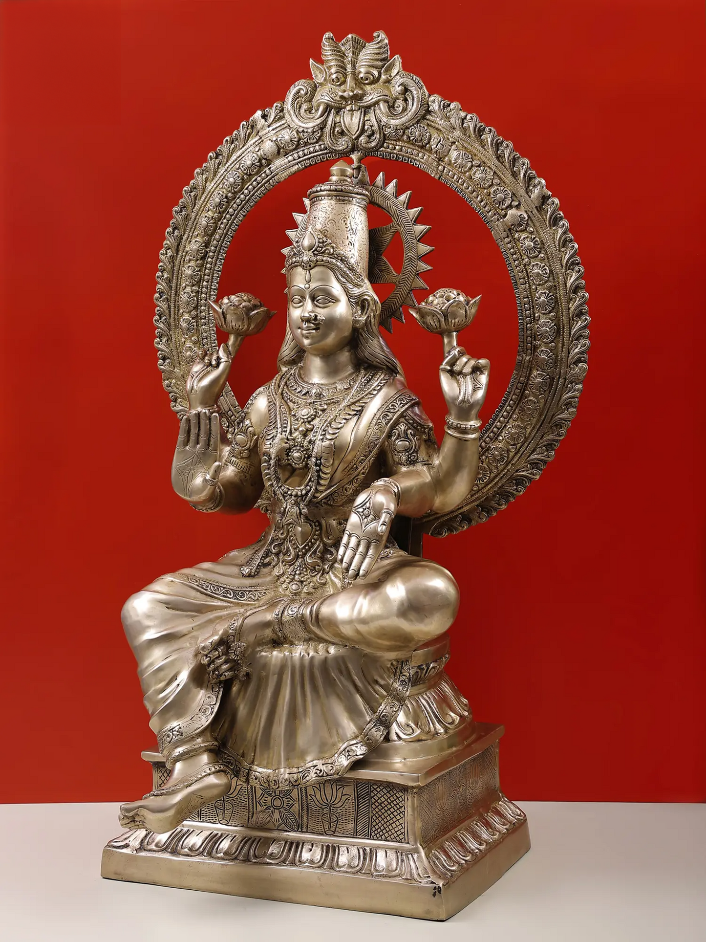 Brassaura® Brass Goddess Lakshmi Statue – Antique Finish | Height 135 cm & Weight 56.50 kg