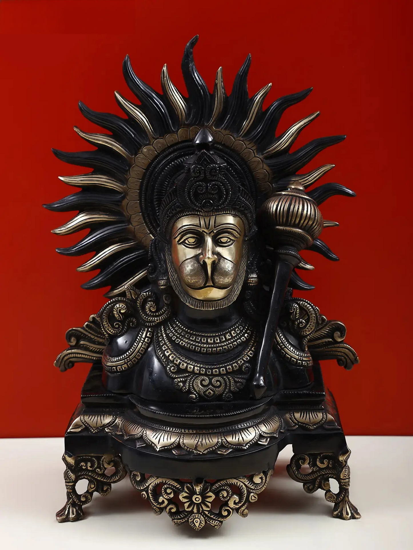 ब्रसौर® सूर्य प्रभामंडल हनुमान प्रतिमा | पीतल | ऊंचाई 14.37 इंच और वजन 7.36 किलोग्राम