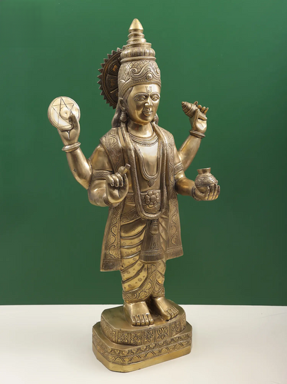 ब्रासौरा® शंख और चक्र के साथ खड़े भगवान विष्णु | शुद्ध पीतल | ऊंचाई 34 इंच और वजन 27.70 किलोग्राम