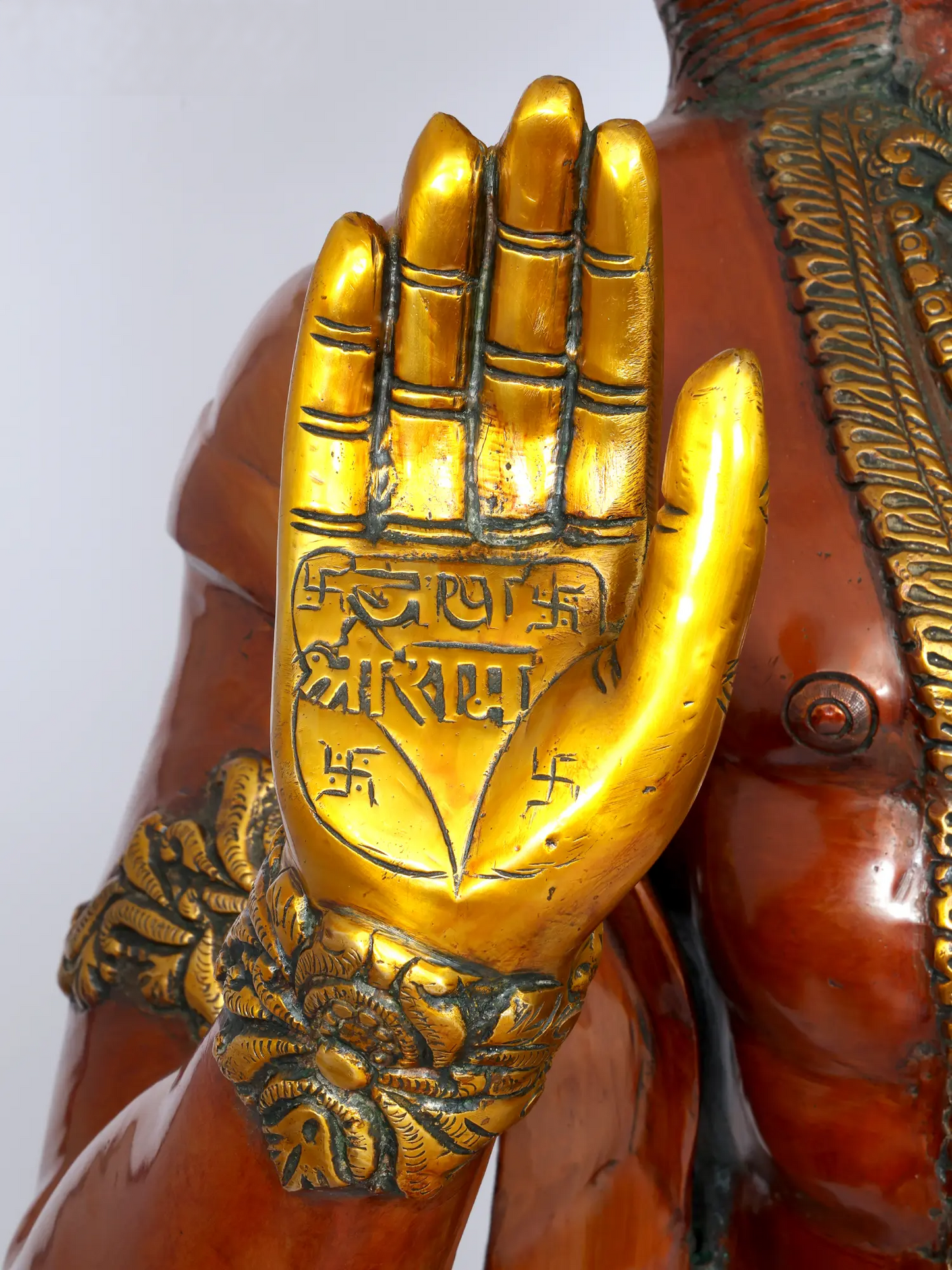 ब्रासौराव® खड़े हनुमान जी आशीर्वाद मुद्रा में | शुद्ध पीतल | ऊंचाई 77 इंच, वज़न: 214.70 किलोग्राम