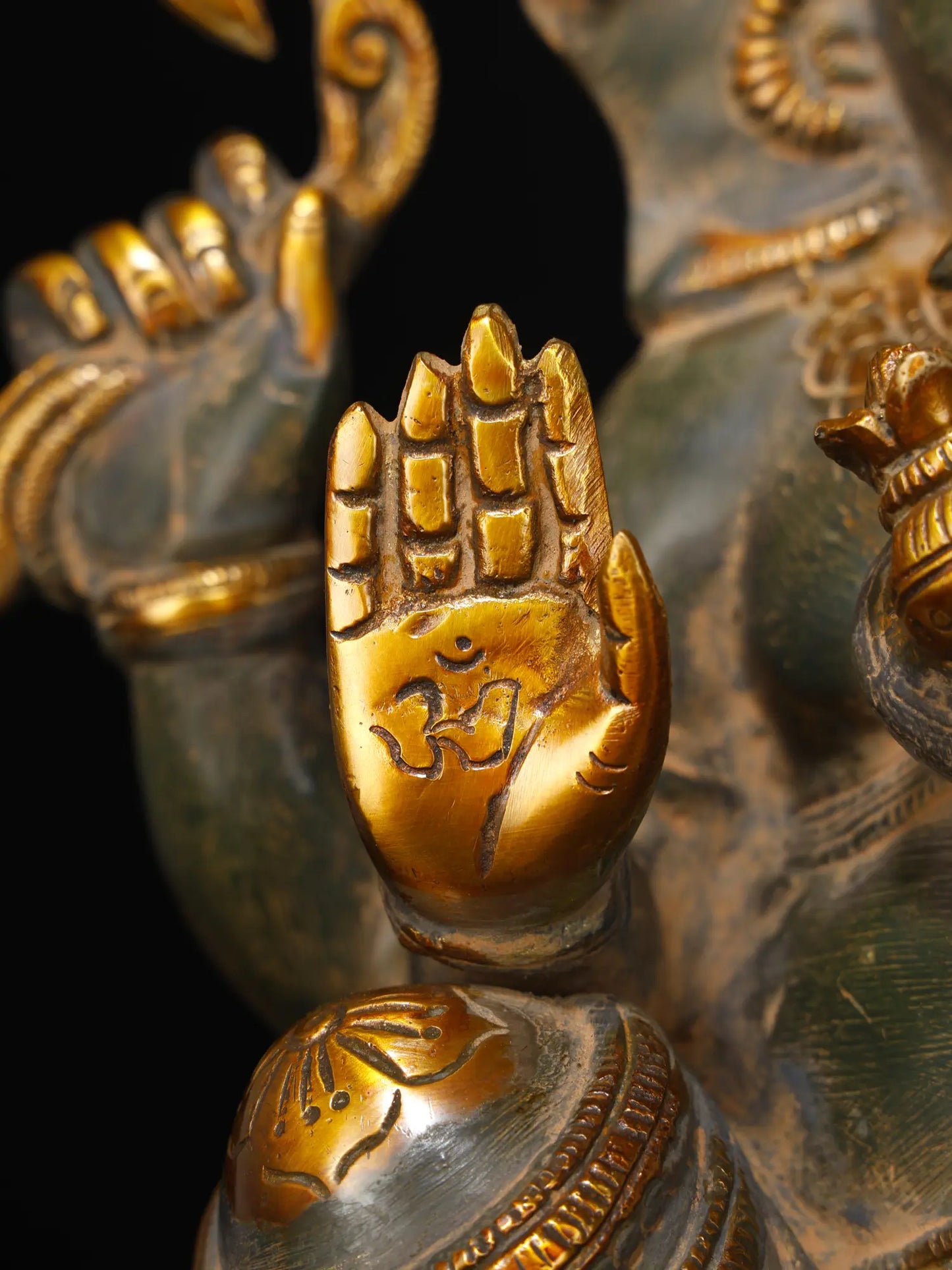 Brassaura™ Brass Ganesha Statue | Height 16 Inches & Weight 11.78 kgs