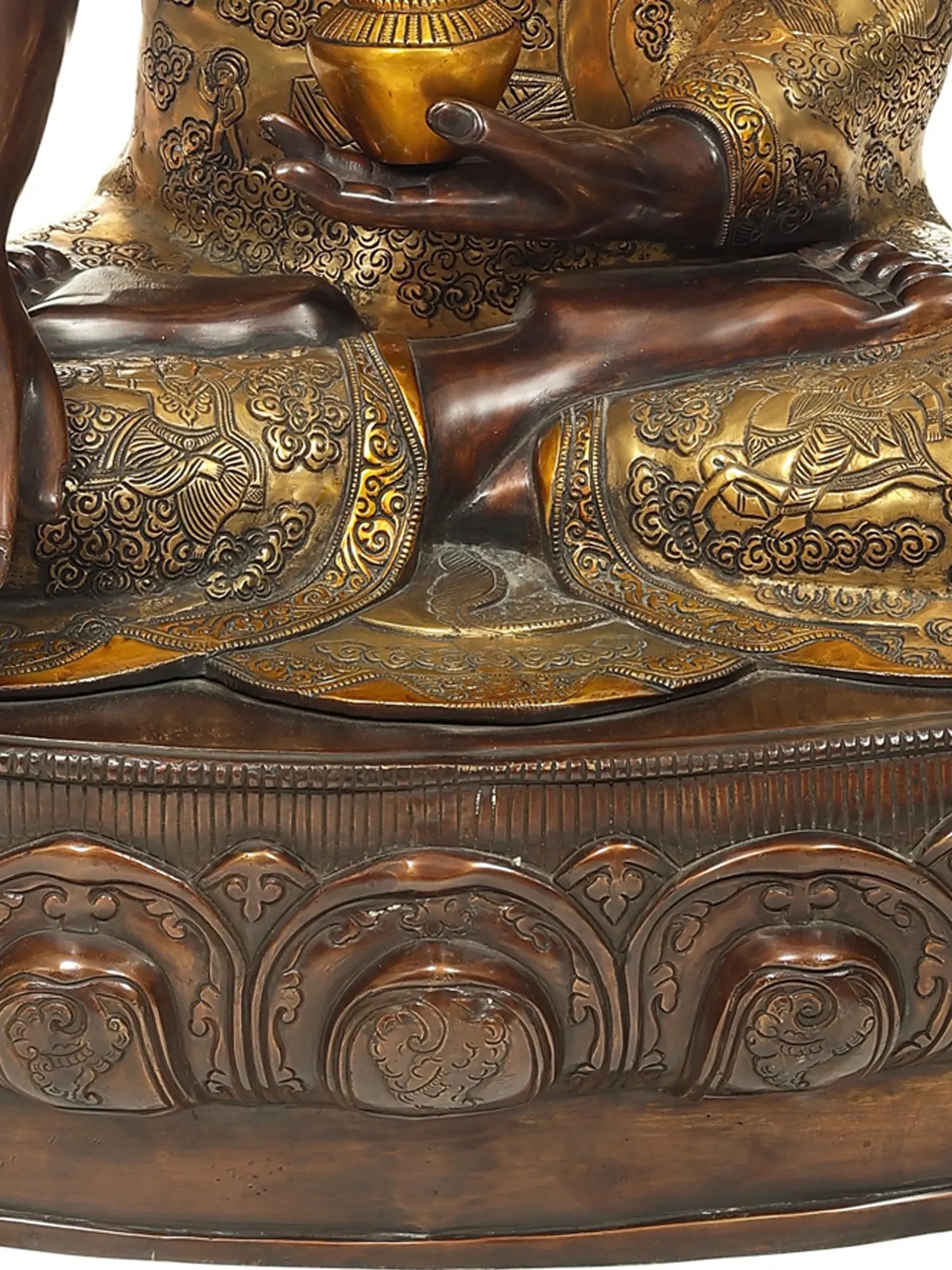 ब्रसौरा® भूमिस्पर्श मुद्रा में बैठे बुद्ध | शुद्ध पीतल | ऊँचाई 34 इंच और वज़न 47.80 किलोग्राम