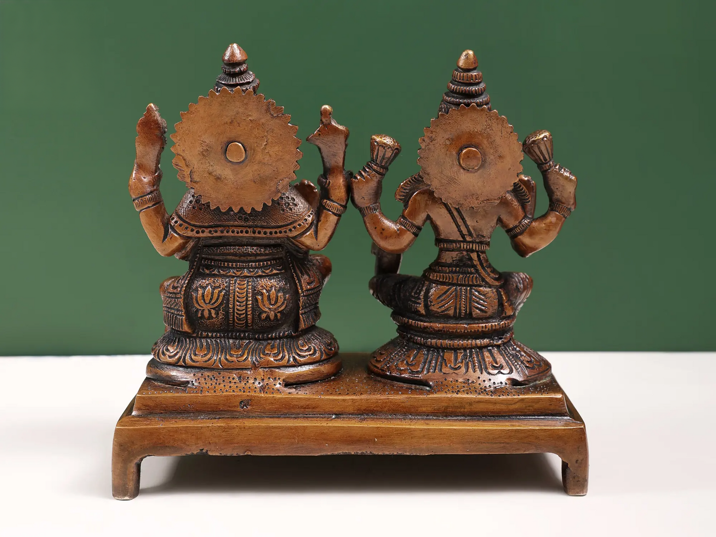 Brassaura™ Lakshmi Ganesha Idol | Height 6 Inches & Weight 2.13 kgs