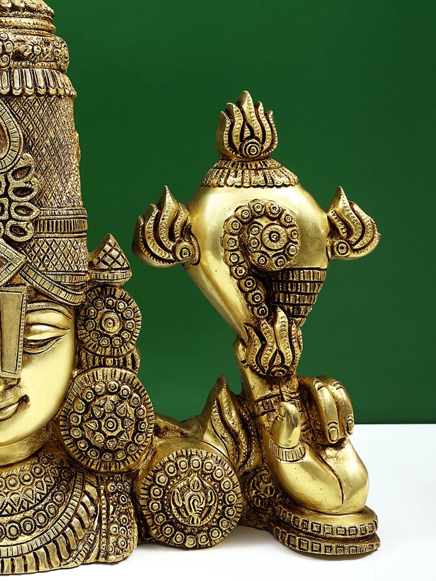 ब्रसॉरा® भगवान बालाजी बस्ट ब्रास स्टैच्यू | ऊंचाई 15 इंच और वजन 9.76 किलोग्राम