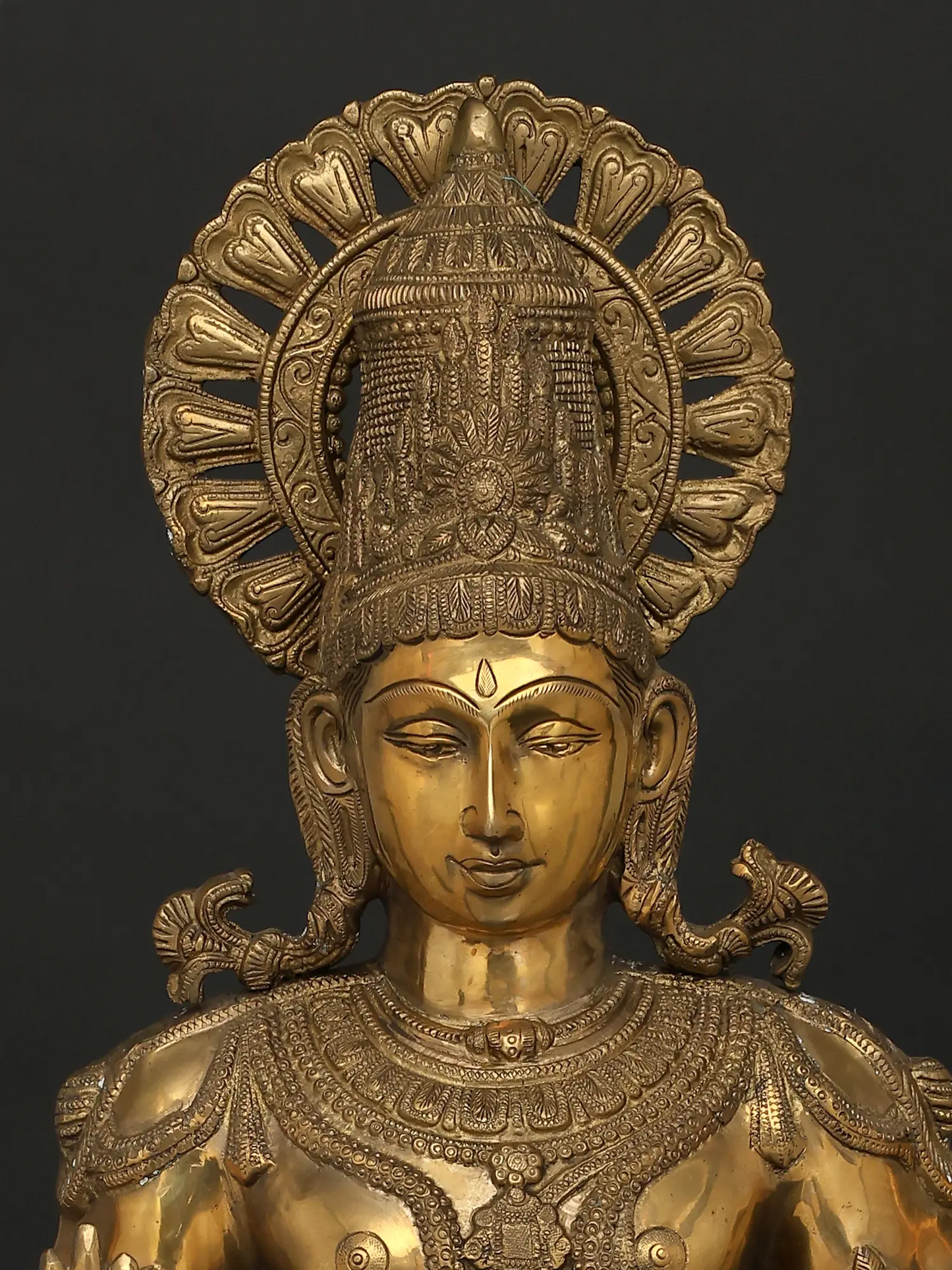 ब्रसौरा® ब्रास विष्णु प्रतिमा | ऊँचाई 38 इंच और वज़न 28.54 किग्रा