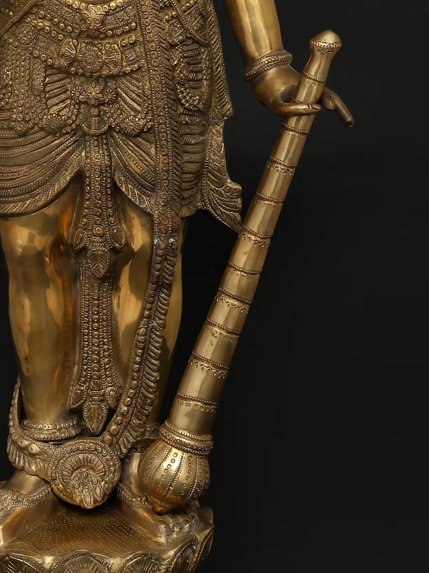 ब्रसौरा® ब्रास विष्णु प्रतिमा | ऊँचाई 38 इंच और वज़न 28.54 किग्रा