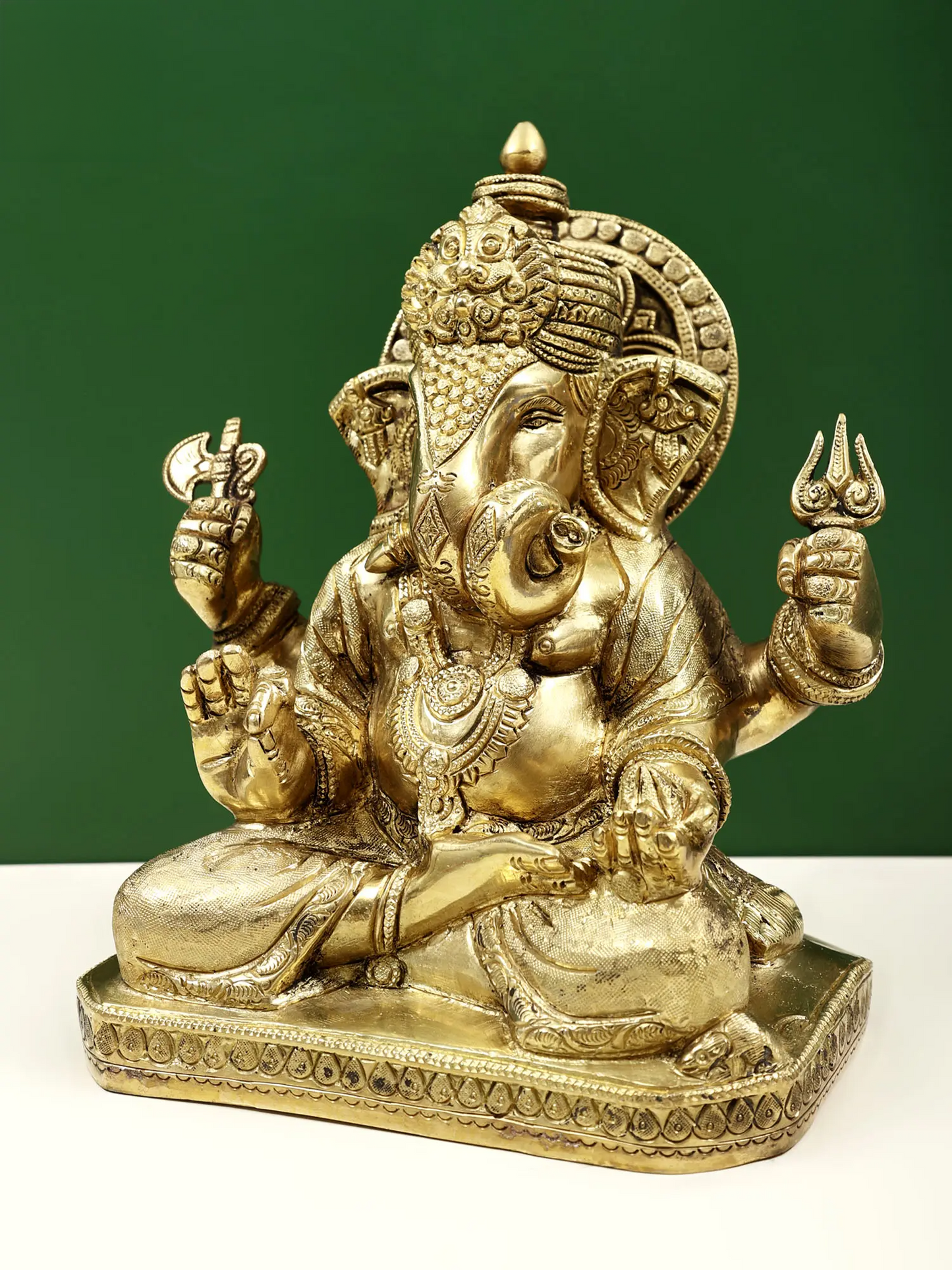 Brassaura® Classic Seated Ganesha Idol | Height 9.05 Inches & Weight 5.79 kgs