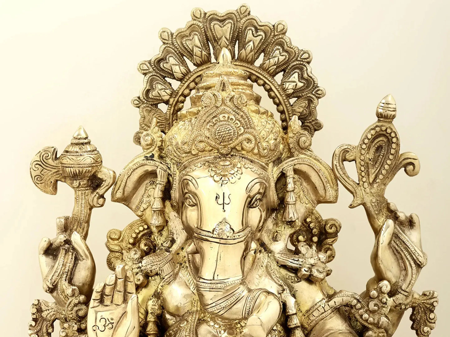 Brassaura® Majestic Seated Ganesha with Ornate Prabhavali | Height 19.29 Inches & Weight 24.50 kgs