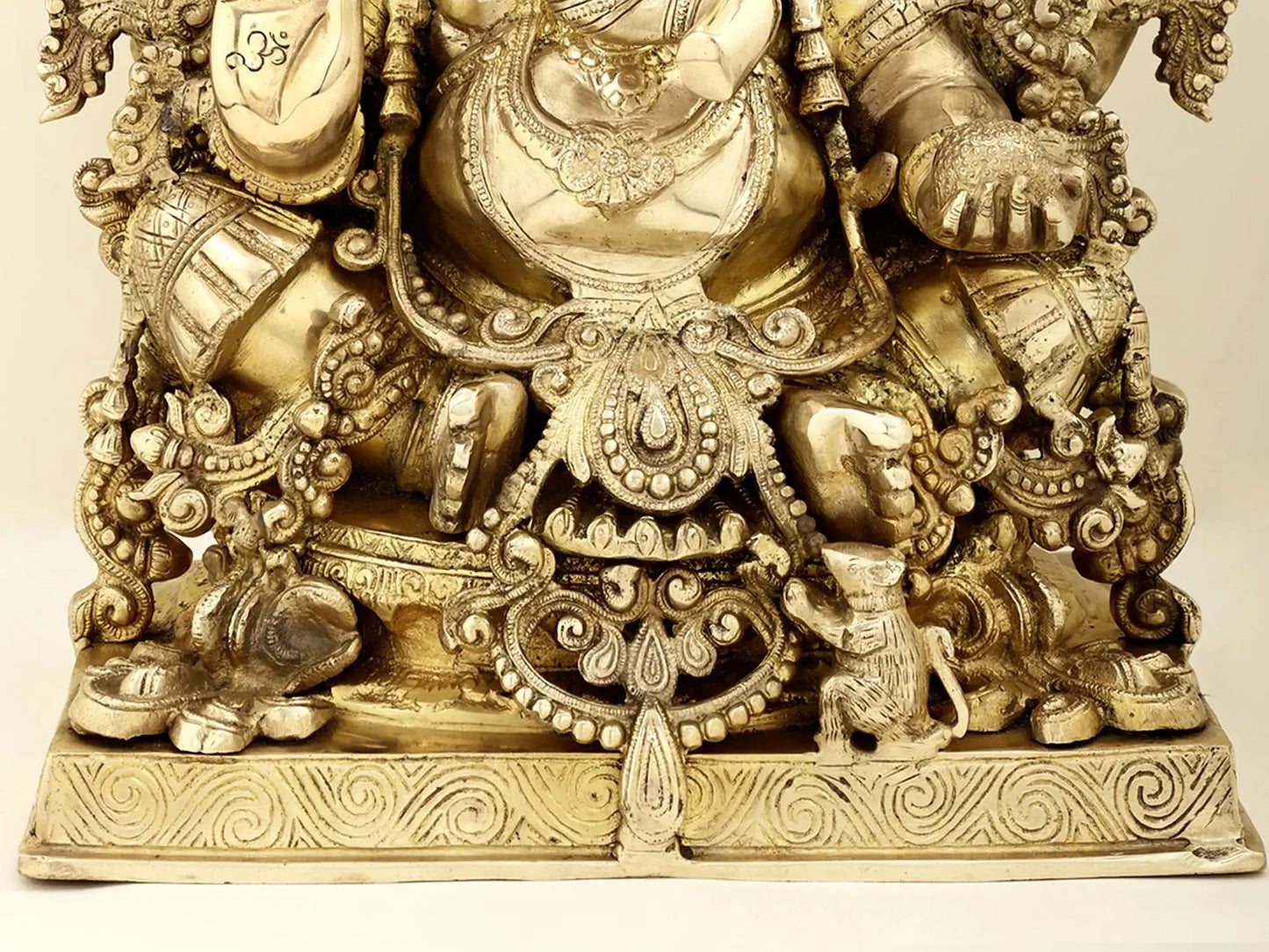 Brassaura® Majestic Seated Ganesha with Ornate Prabhavali | Height 19.29 Inches & Weight 24.50 kgs
